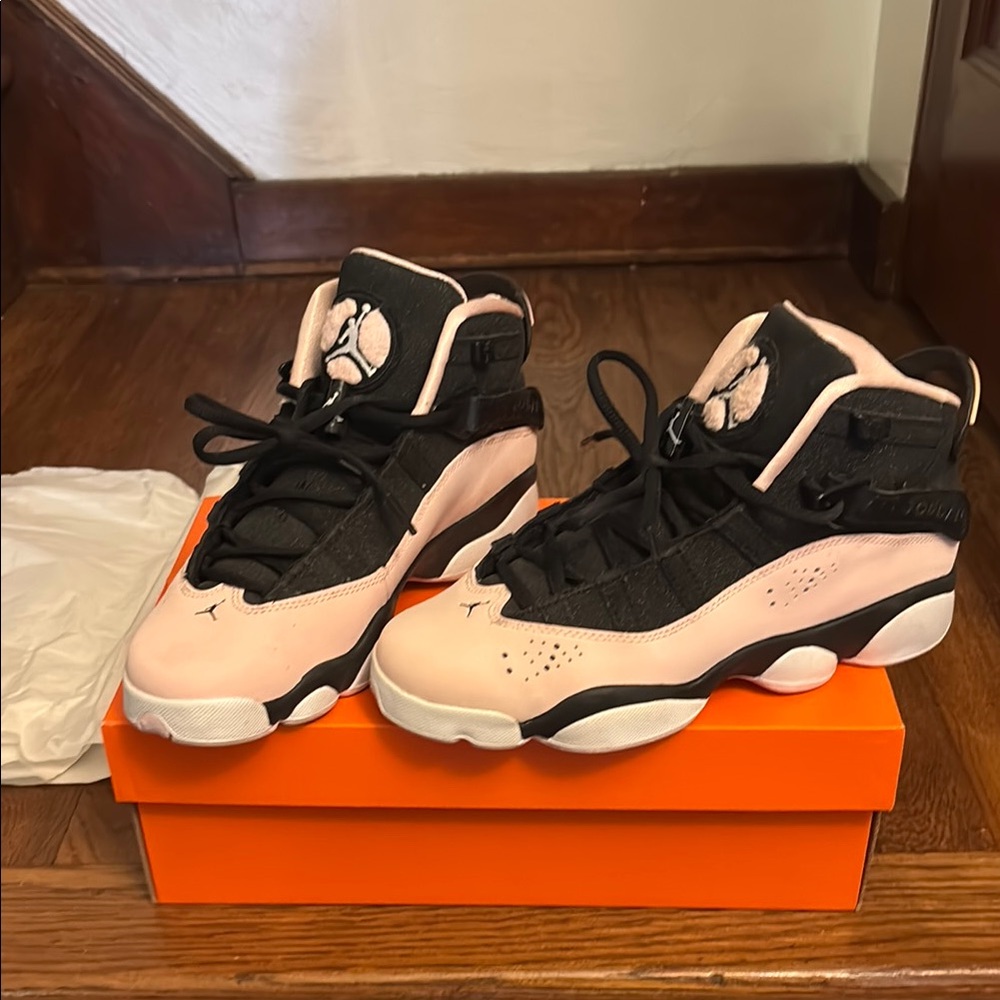 Jordan Kids Sneakers in Black and Pink